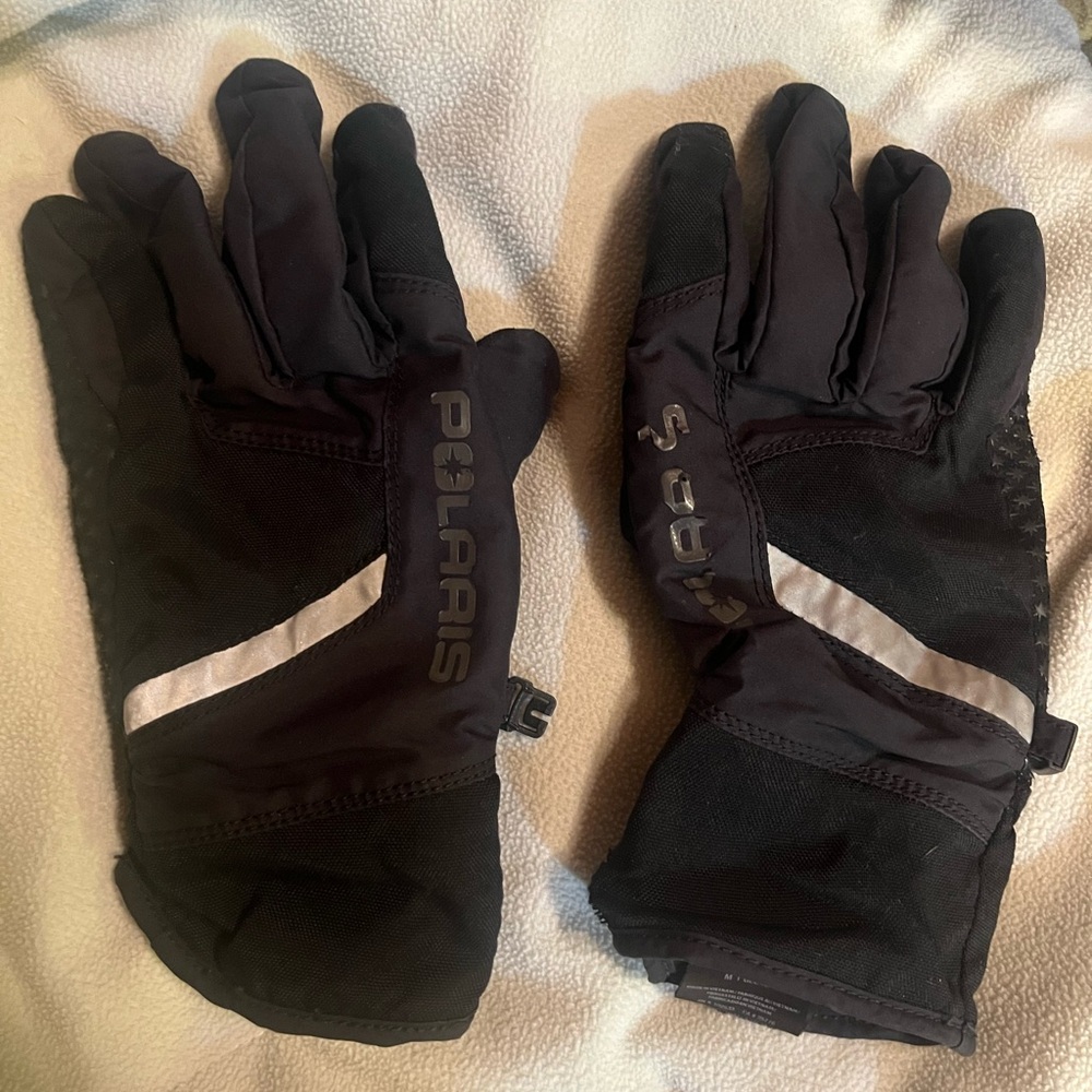 Polaris gloves